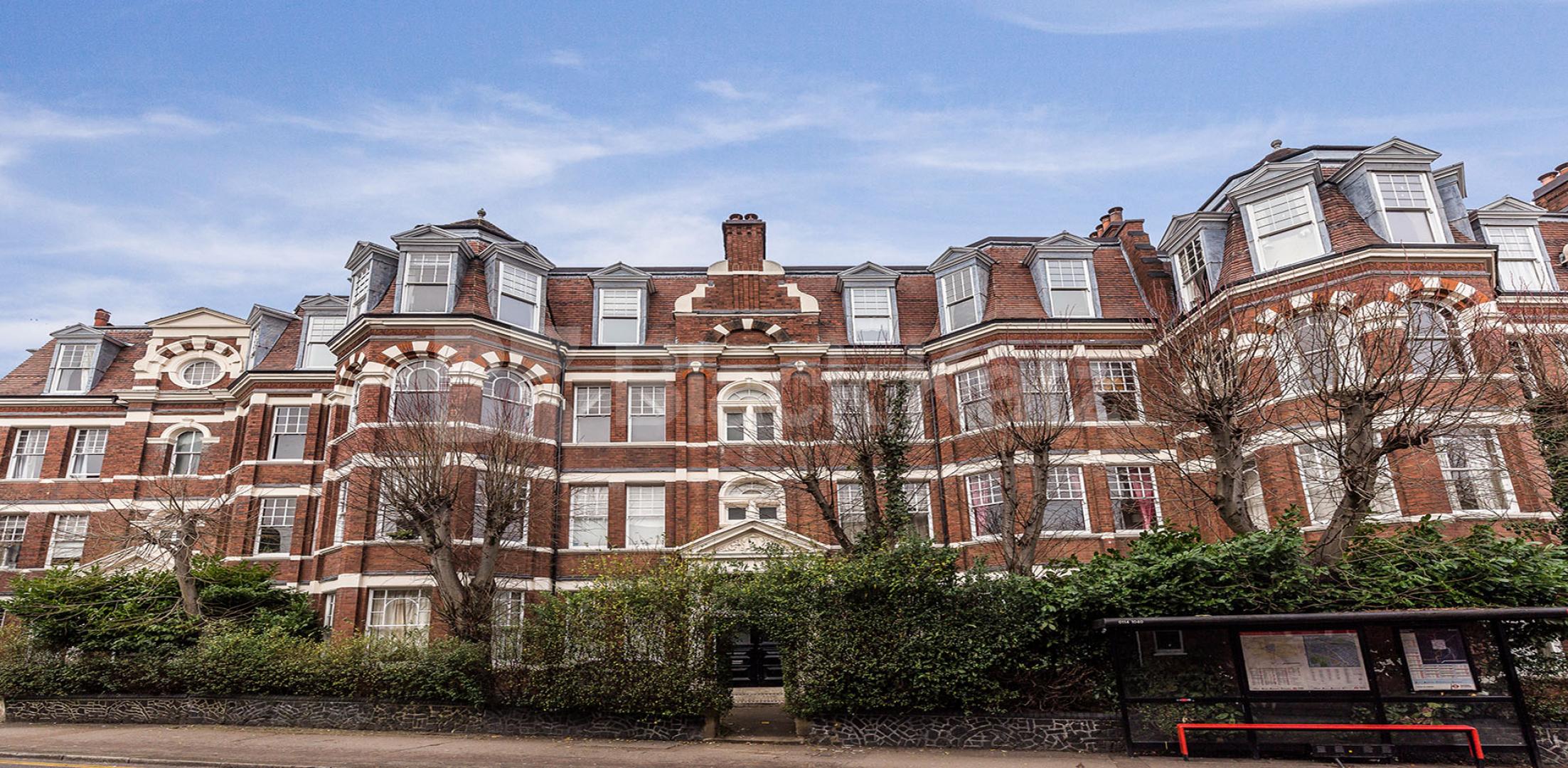 			3 Bedroom, 1 bath, 1 reception Apartment			 Hornsey Lane, HIGHGATE - ARCHWAY